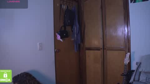 Katerine online show from 11/07/25, 01:49