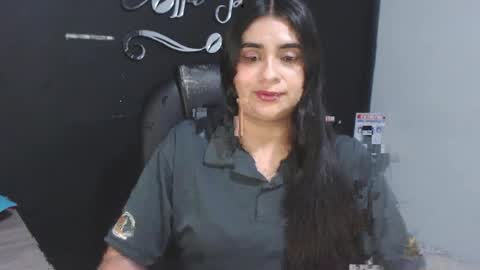 Snapshot of kathe0v chatting on 04/04/26, 11:35 Call me Lau online show from 04/04/26, 11:35