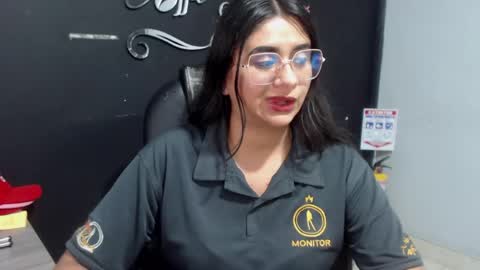 Snapshot of kathe0v chatting on 05/27/26, 11:24 Call me Lau online show from 05/27/26, 11:24