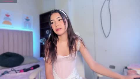 Snapshot of kathe_littlee chatting on 04/29/26, 04:33 kathe_littlee online show from 04/29/26, 04:33