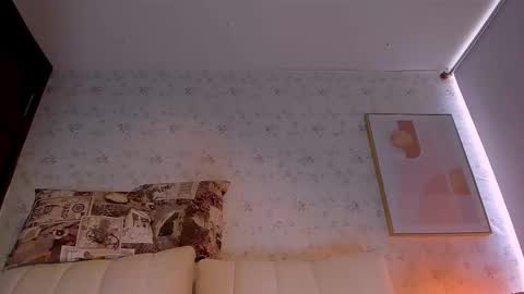 Snapshot of katheriine_saenz22 chatting on 02/28/25, 02:31 Kathee Saenz online show from 02/28/25, 02:31