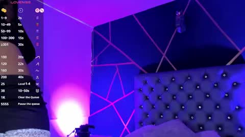 Snapshot of katherinee_scott chatting on 06/17/26, 08:54 your kathe online show from 06/17/26, 08:54
