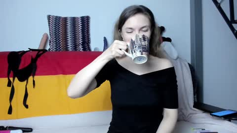 Snapshot of katherinemidnight chatting on 01/09/25, 03:44 Katherine online show from 01/09/25, 03:44