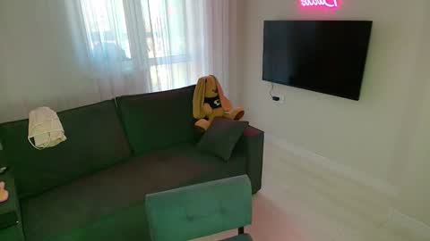 Snapshot of katherinepinke chatting on 12/19/24, 10:02 katherinepinke online show from 12/19/24, 10:02