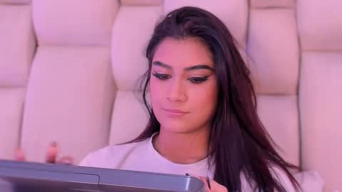 Snapshot of katherineruiz_ chatting on 03/15/26, 12:33 katherineruiz_ online show from 03/15/26, 12:33