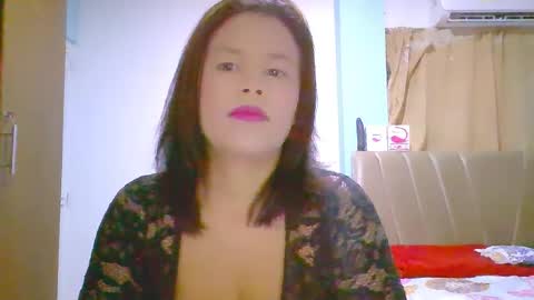 Snapshot of katherinne03 chatting on 08/06/26, 12:18 natalia online show from 08/06/26, 12:18