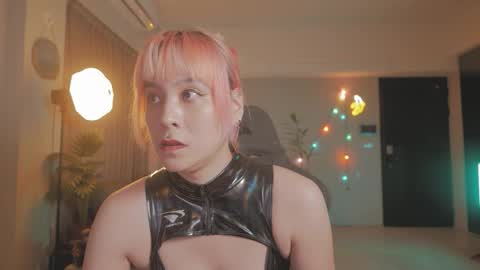 Snapshot of katherynlin chatting on 10/24/25, 07:54 Kathy online show from 10/24/25, 07:54