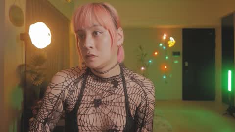 Snapshot of katherynlin chatting on 10/27/25, 08:35 Kathy online show from 10/27/25, 08:35