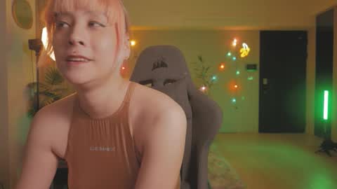 Snapshot of katherynlin chatting on 10/29/25, 09:05 Kathy online show from 10/29/25, 09:05