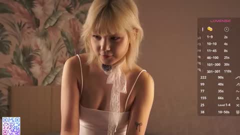 Snapshot of katheykenefick chatting on 03/25/26, 06:36 Bella online show from 03/25/26, 06:36