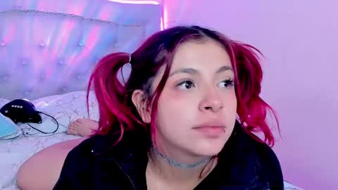 Snapshot of kathia_saenz chatting on 01/25/25, 03:52 Kathia  online show from 01/25/25, 03:52