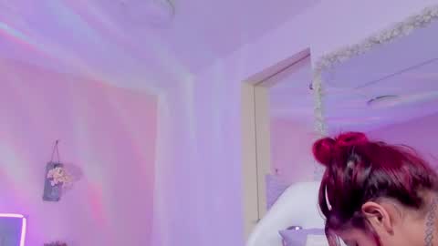 Snapshot of kathia_saenz chatting on 02/18/25, 09:43 Kathia  online show from 02/18/25, 09:43