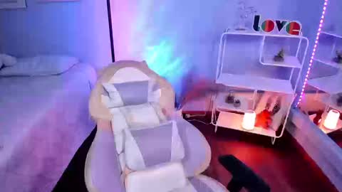 Snapshot of kathia_saenz chatting on 09/27/25, 04:17 Kathia  online show from 09/27/25, 04:17