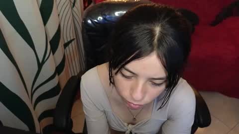 kathie_lozada online show from 10/19/25, 04:57