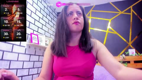 Paola online show from 12/28/24, 01:17