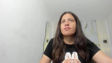 Snapshot of kathina_giraldo chatting on 03/28/26, 12:38 Paola online show from 03/28/26, 12:38