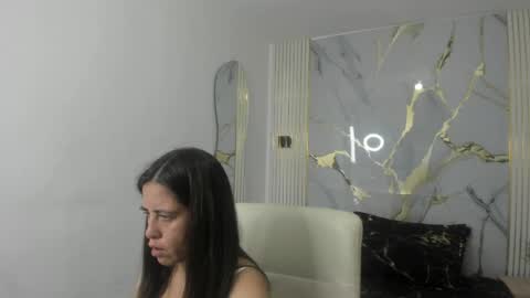 Snapshot of kathina_giraldo chatting on 04/13/26, 12:32 Paola online show from 04/13/26, 12:32