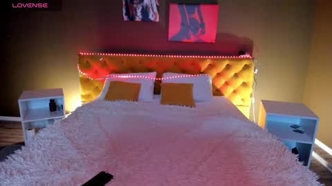 Snapshot of kathleendean chatting on 02/08/25, 10:29 Kathleen GTM 3 400-1000 Mon Wed Wed Sat Sun online show from 02/08/25, 10:29