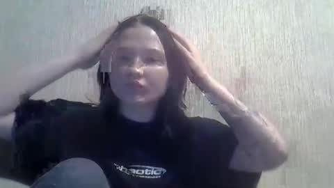 Snapshot of kathrynmason chatting on 11/10/25, 12:42 kathrynmason online show from 11/10/25, 12:42