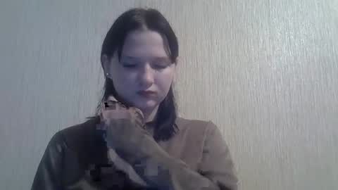 Snapshot of kathrynmason chatting on 12/04/25, 12:20 kathrynmason online show from 12/04/25, 12:20