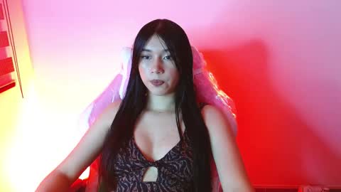 Snapshot of kathy_de chatting on 11/10/25, 02:43 kathy de online show from 11/10/25, 02:43