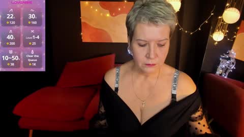 Snapshot of kathy_sunn chatting on 01/02/25, 01:19 Kathy online show from 01/02/25, 01:19