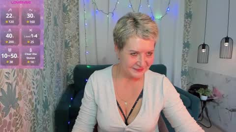 Snapshot of kathy_sunn chatting on 01/11/25, 01:11 Kathy online show from 01/11/25, 01:11