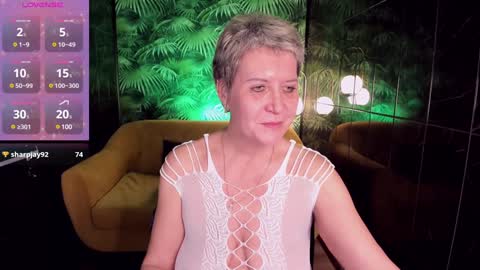 Snapshot of kathy_sunn chatting on 01/13/25, 04:30 Kathy online show from 01/13/25, 04:30