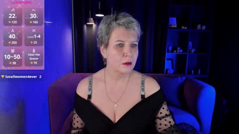 Snapshot of kathy_sunn chatting on 02/04/25, 02:43 Kathy online show from 02/04/25, 02:43