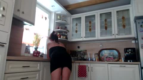 Snapshot of kathylovexxx chatting on 06/17/26, 02:40 Kathy online show from 06/17/26, 02:40