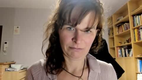 Snapshot of kathysky40 chatting on 12/18/25, 03:51 KATHY online show from 12/18/25, 03:51