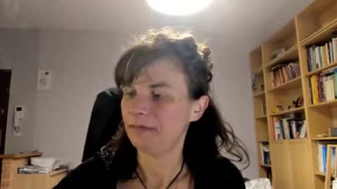 Snapshot of kathysky40 chatting on 12/20/25, 02:57 KATHY online show from 12/20/25, 02:57