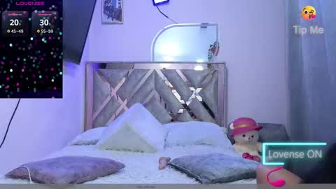 Katia collins online show from 11/04/25, 03:27