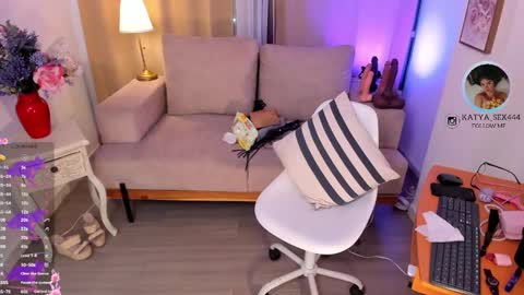 katia_high online show from 10/01/25, 04:40