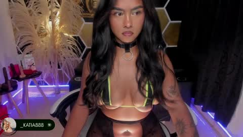 katia_high online show from 06/05/26, 06:42