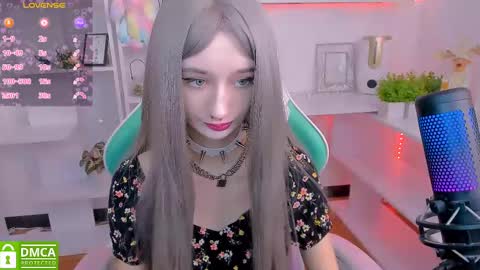 Katia  online show from 02/11/25, 06:40