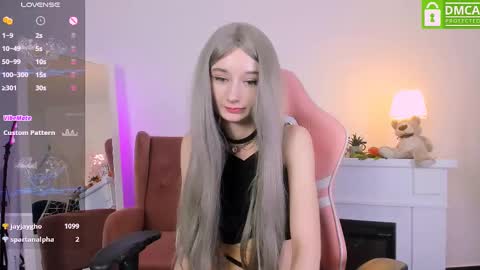 Katia  online show from 02/20/25, 09:33