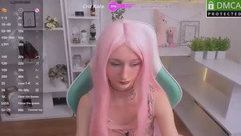 Katia  online show from 09/16/25, 05:52