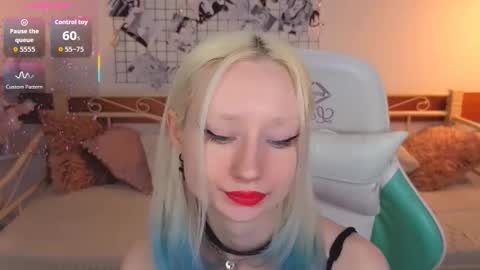 Snapshot of katia_kim chatting on 03/02/26, 06:25 Katia online show from 03/02/26, 06:25