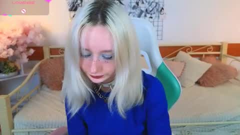 Katia  online show from 04/17/26, 05:43