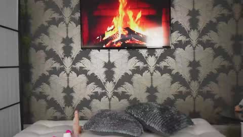 Snapshot of katia_moregb chatting on 01/09/25, 07:50 Karen Villas online show from 01/09/25, 07:50