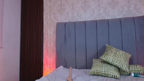 Snapshot of katia_moregb chatting on 02/21/25, 11:10 Karen Villas online show from 02/21/25, 11:10