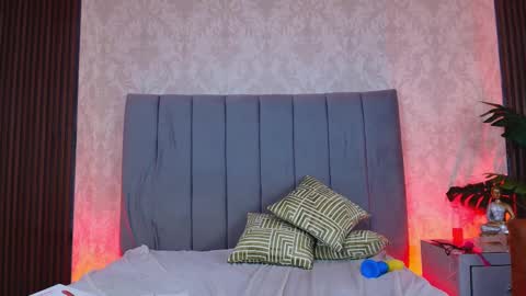 Snapshot of katia_moregb chatting on 02/22/25, 02:17 Karen Villas online show from 02/22/25, 02:17