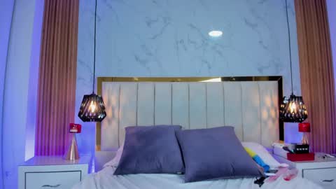 Snapshot of katia_moregb chatting on 03/04/25, 11:00 Karen Villas online show from 03/04/25, 11:00