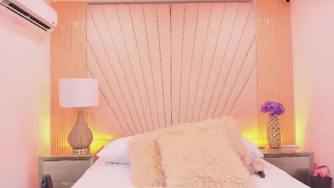 Snapshot of katia_moregb chatting on 09/08/25, 08:08 Karen Villas online show from 09/08/25, 08:08