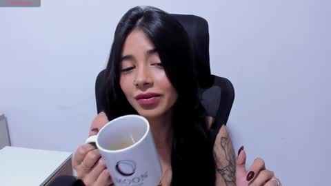 Snapshot of katialips_ chatting on 01/17/26, 03:28 Katia online show from 01/17/26, 03:28