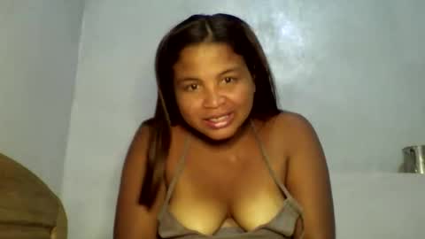 Snapshot of katibeauty00 chatting on 04/11/26, 06:51 katibeauty00 online show from 04/11/26, 06:51