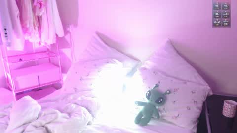 Snapshot of katie_deville chatting on 03/31/26, 12:56 Katie Deville online show from 03/31/26, 12:56