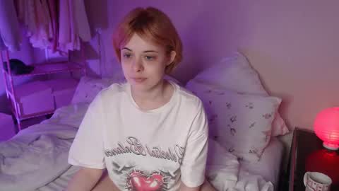 Snapshot of katie_deville chatting on 04/12/26, 04:23 Katie Deville online show from 04/12/26, 04:23