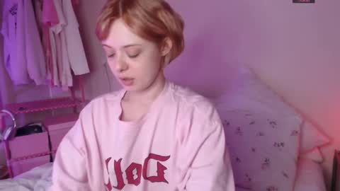 Snapshot of katie_deville chatting on 04/20/26, 12:46 Katie Deville online show from 04/20/26, 12:46